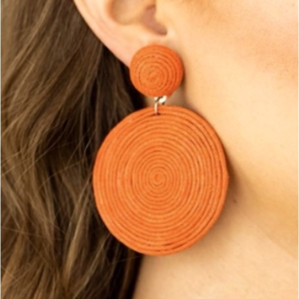 Earrings 🧡💛